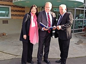 Brekkie, coffee, budget talks in Moorabool