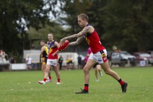 Burras hold on