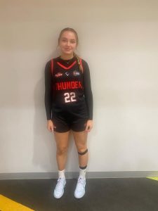 Basketballers head west