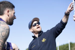 Burras, Centrals knocked out