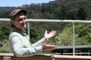 Community rallies for rail removal