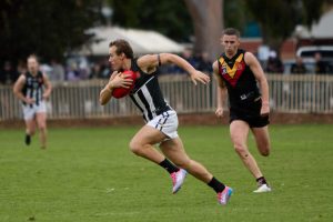 Devils hold off Bloods