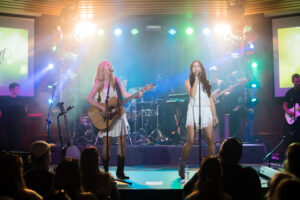 Shake it off to Reputation!