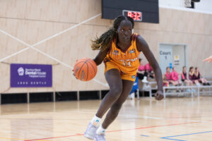 Thoroughbreds start strong