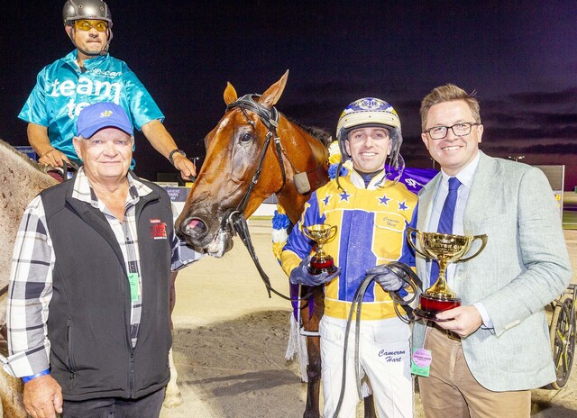 Swayzee goes back-to-back