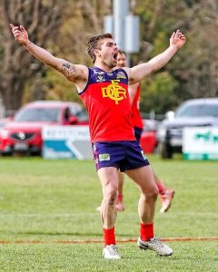 Diggers Rest digs in for top win