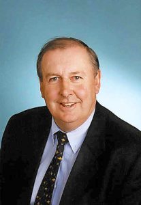 Tributes flow for former CEO