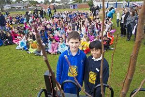 Melton West PS pears up up with planet