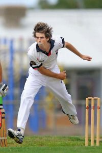 Speedster sinks Diggers